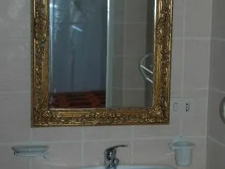 Ombelico Del 2* Rome